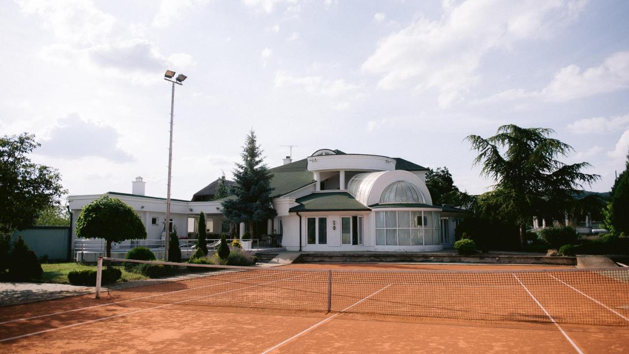 Fruska Gora Klub Krstasice Villa Irig Exterior foto